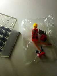 LEGO фигурка человечка лего