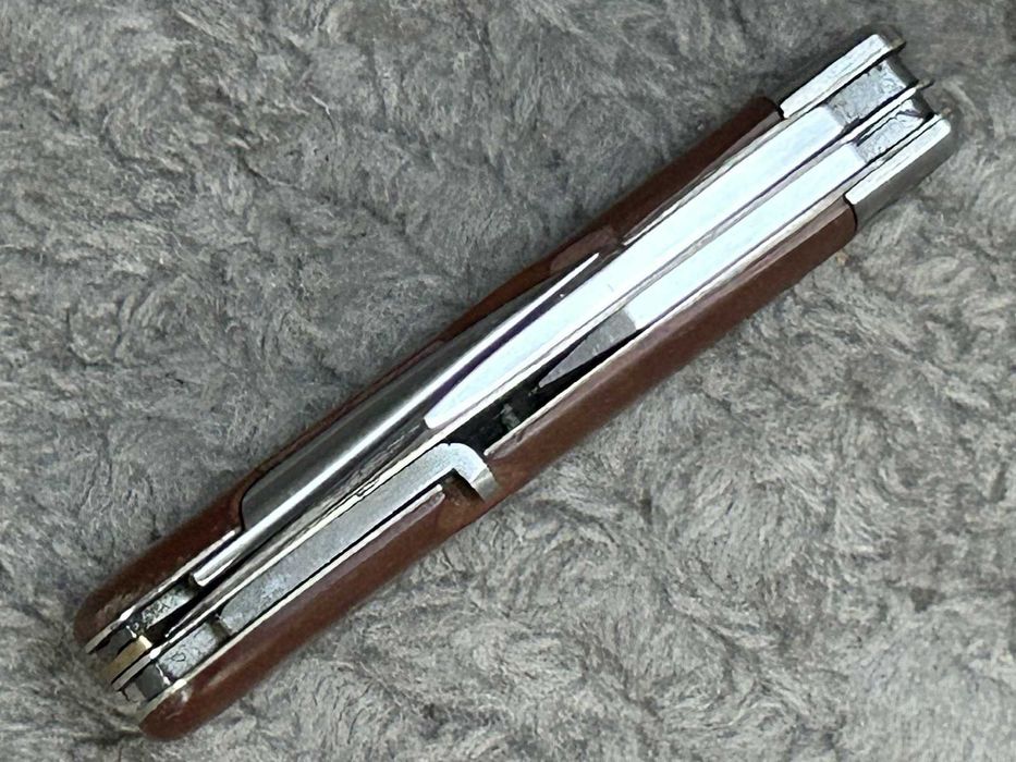 Kontraktowy scyzoryk szwajcarskiej armii - Wenger Tahara Soldier M1908