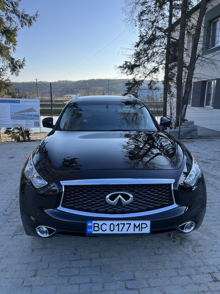 Продам Infiniti QX70