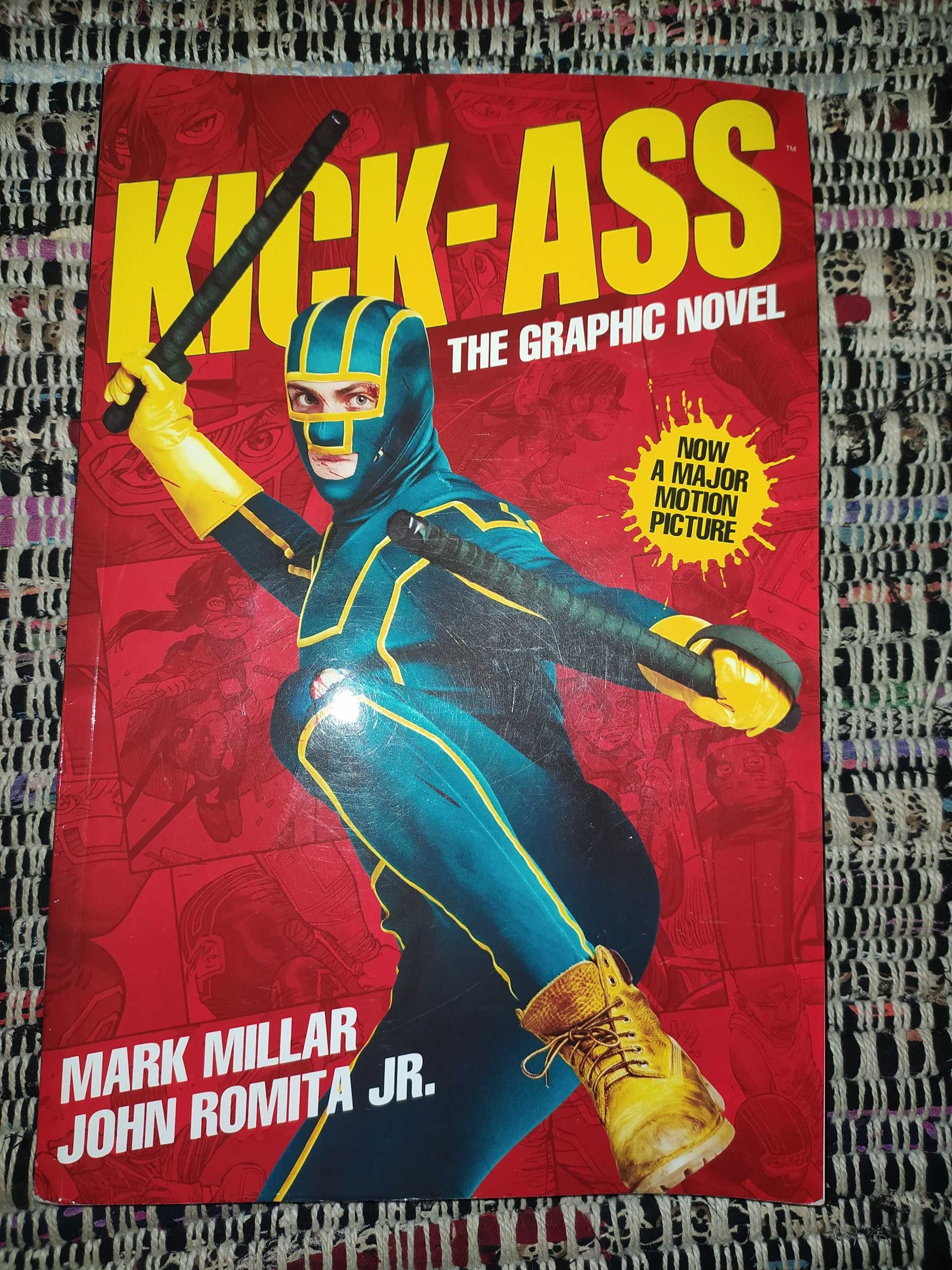 Комиксы  англ. язык "KICK-ASS The graphic novel"