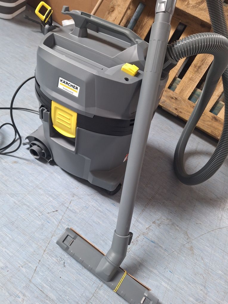 Odkurzacz uniwersalny na mokro i na sucho Karcher NT 22/1 Ap L