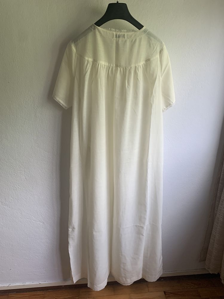 Camisola e robe de dormir