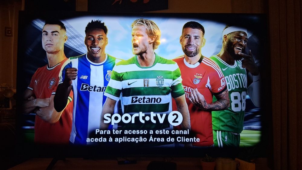 Televisão Hisense (nova)