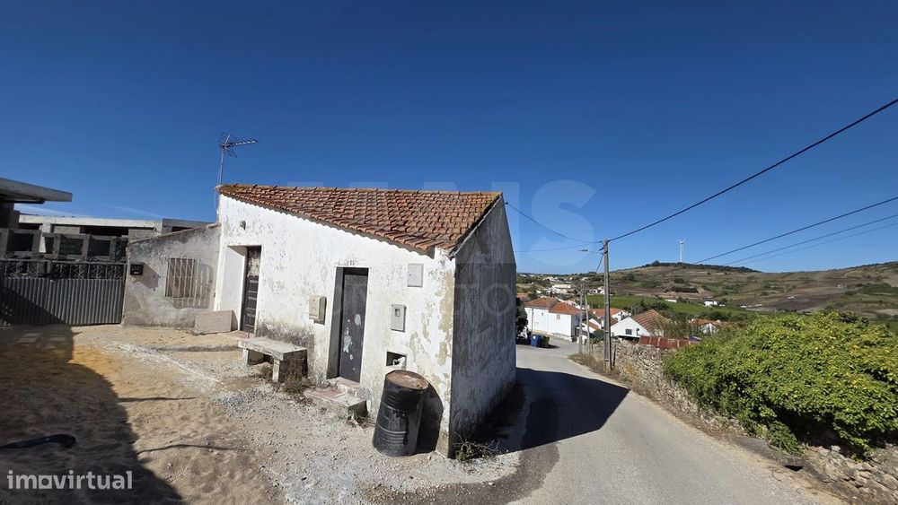 Moradia p/ Restauro  na Chã- Sobral de Monte Agraço