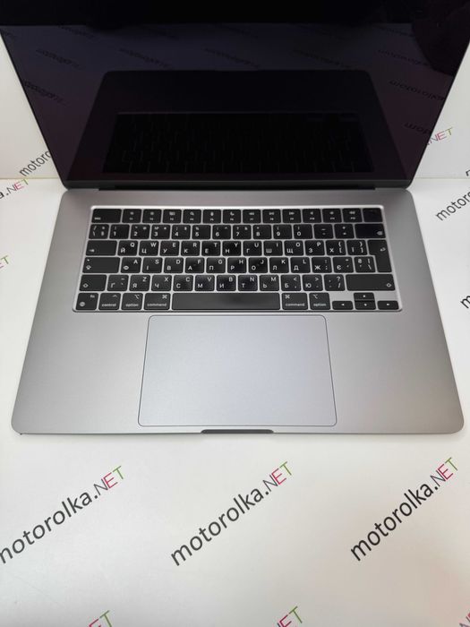 MacBook Air 15 2023 M3 8CPU/10GPU 8RAM 256SSD Space Gray 127 цикл 100%