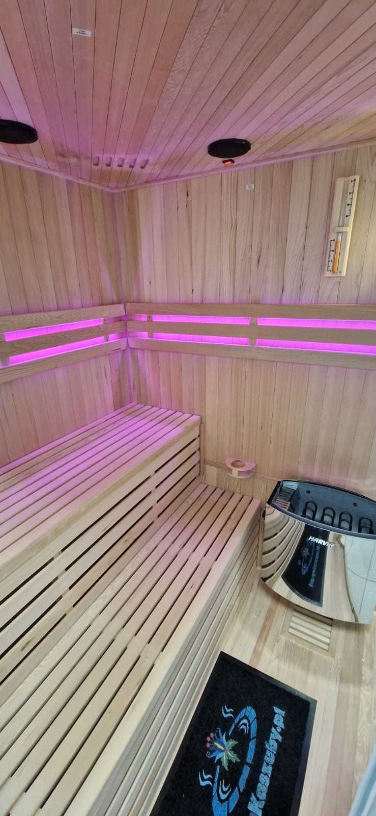 Sauna fińska wewnętrzna 150x150, 4 os., piec HARVIA 6kw, audio