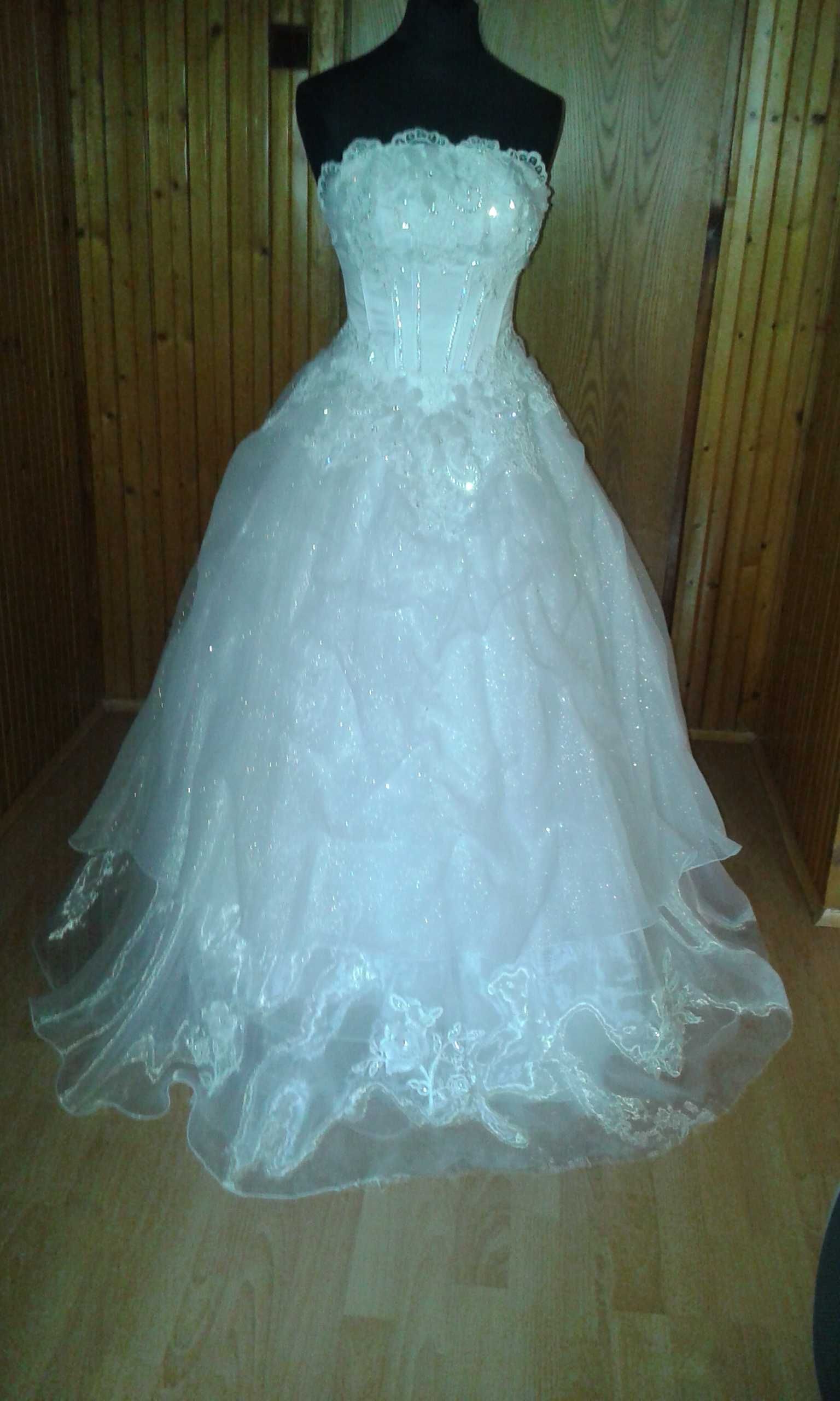 przepiękna suknia ślubna dla księżniczki rozm 42