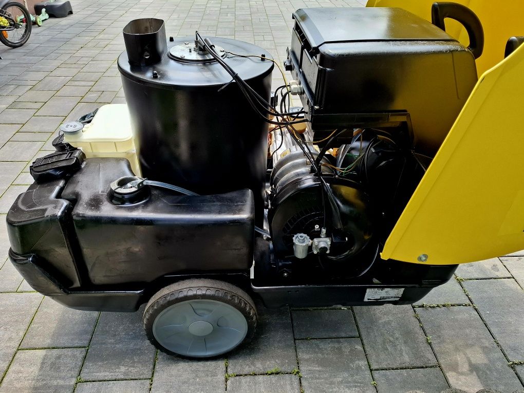 Myjka Karcher Hds 1195 z podgrzewaniem wody wolnoobrotowa 400V 170 bar