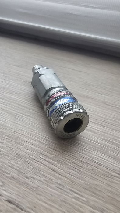 Szybkozłączka pneumatyczna do sprężonego powietrza – używana