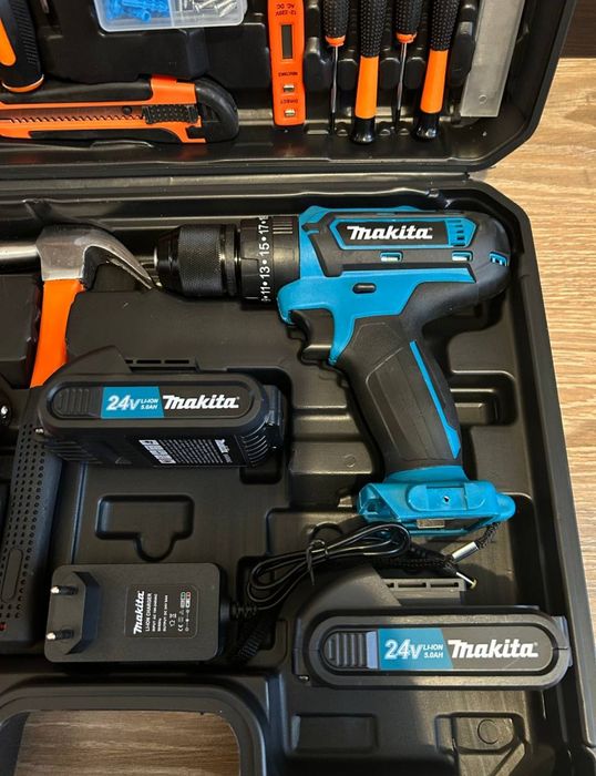 Ударний шуруповерт Макіта 24V 5AH з набором інструментів Makita