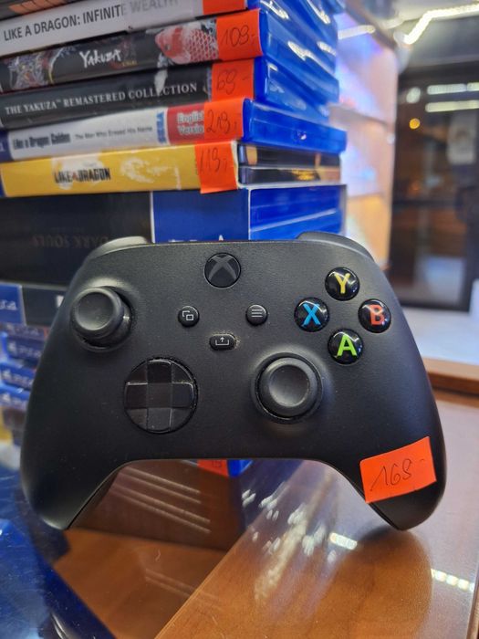 Pad Xbox Series, CentrumGrania