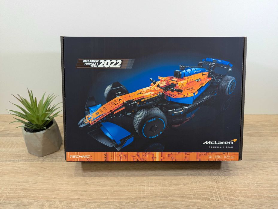 ‼️У КОРОБЦІ‼️Конструктор McLaren F1 / (1432 деталі) / Technic / 42141