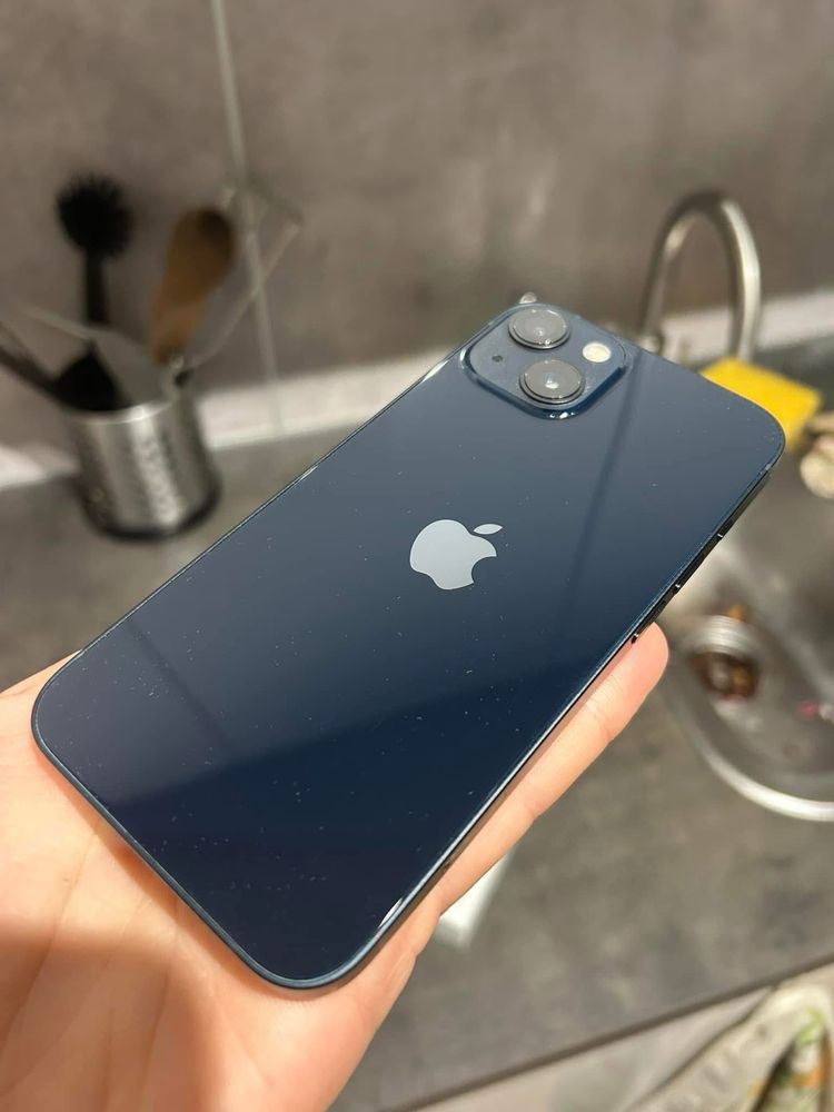 Do sprzedarzy Iphone 13 w idealnym syanie 10/10