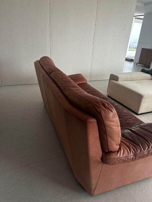Sofá de pele usado