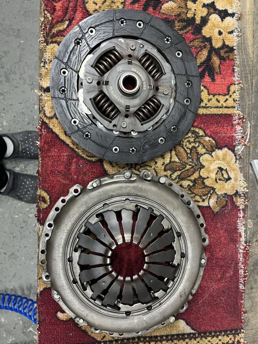 Продам щеплення Astra j 1.3