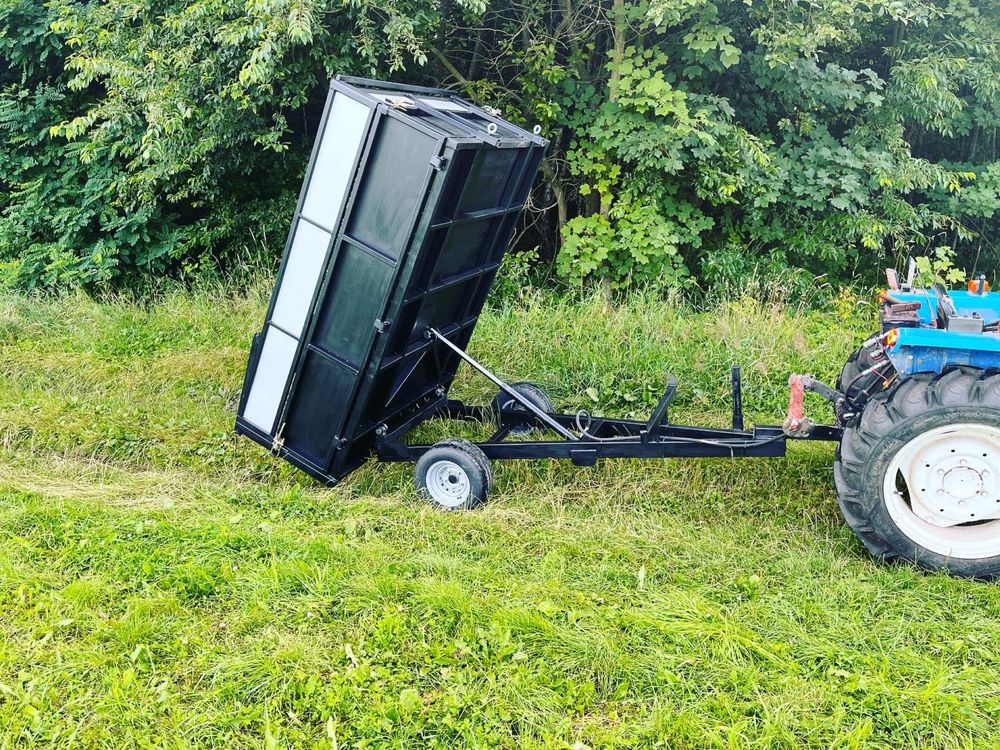 Przyczepa komunalna do mini ciągnika sadownicza kiprowana na trawę