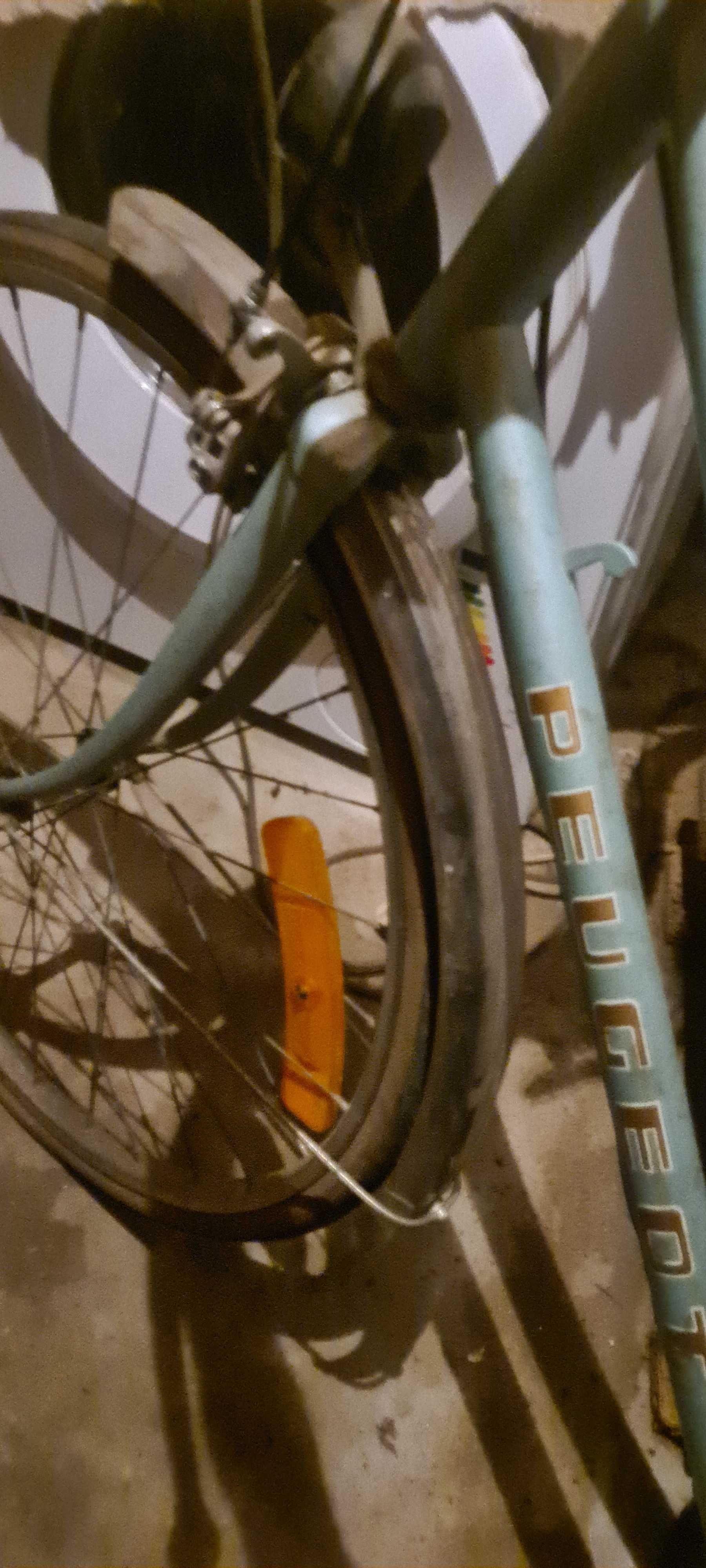 Bicicleta antiga peugout