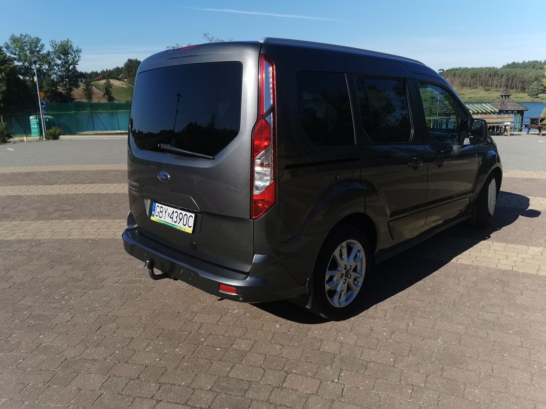 Ford Turneo Connect 1.5 TDCI TITANIUM