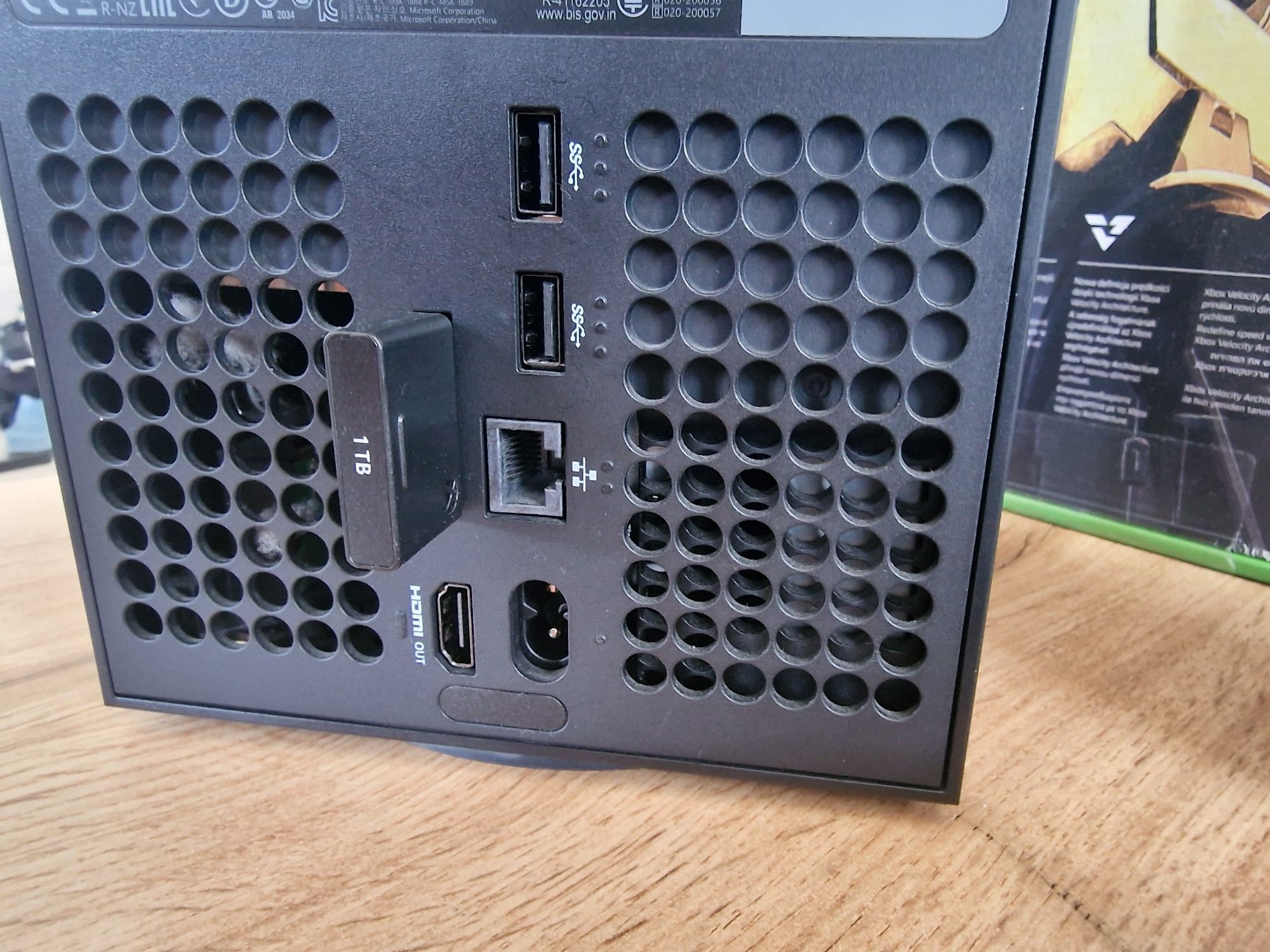 Konsola Microsoft XBOX Series X 1TB HDMI pad plus gry