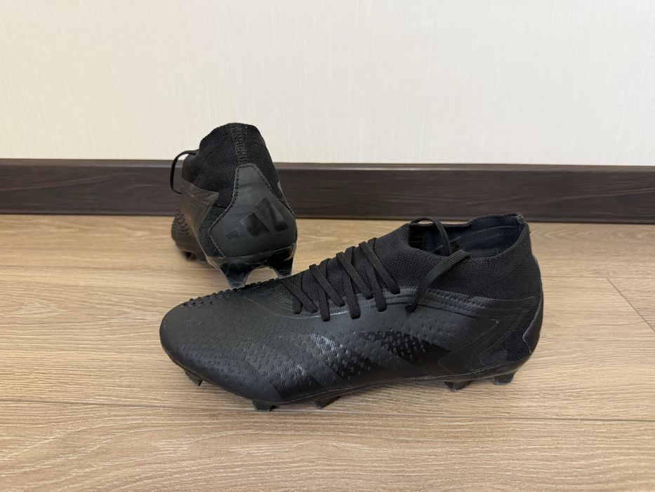 Бутси adidas 42 розмір