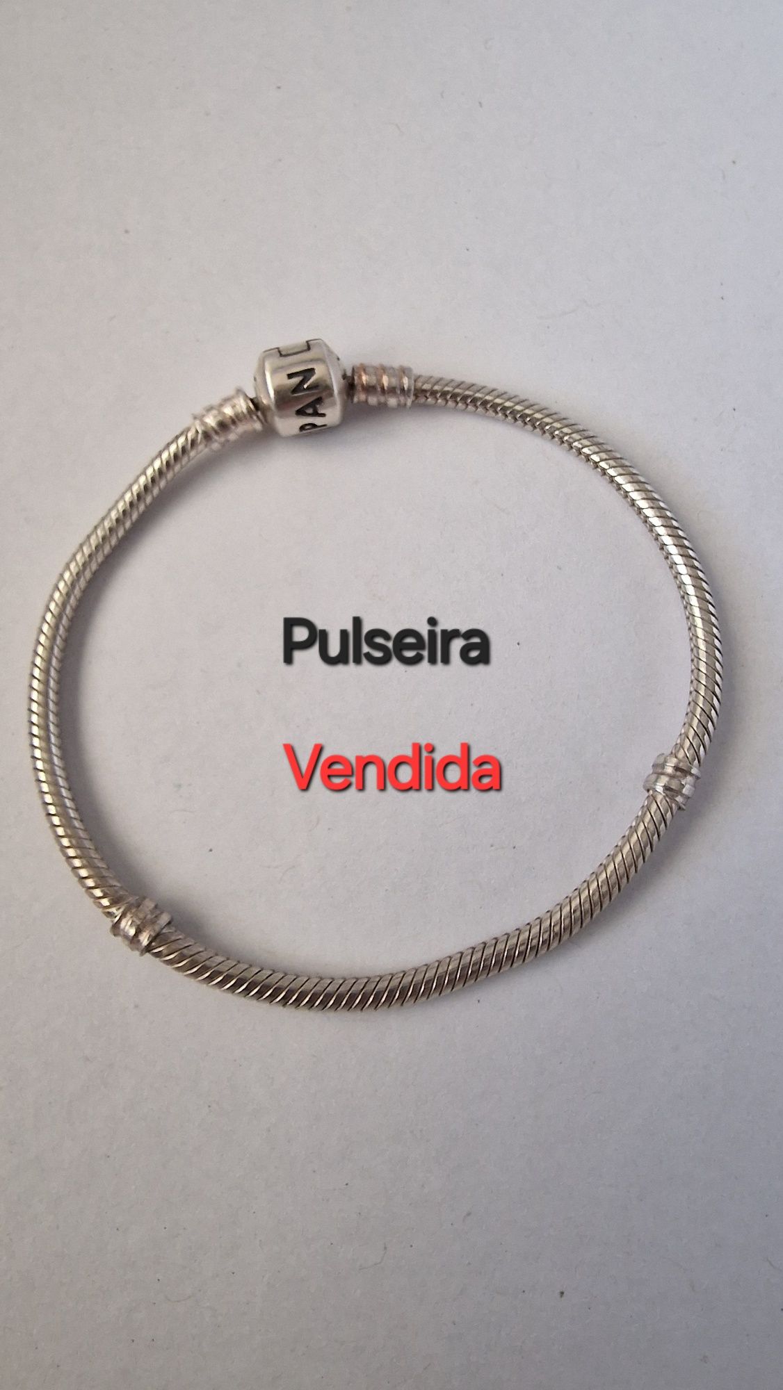 Pandora original (colar, pulseira e contas) como novo