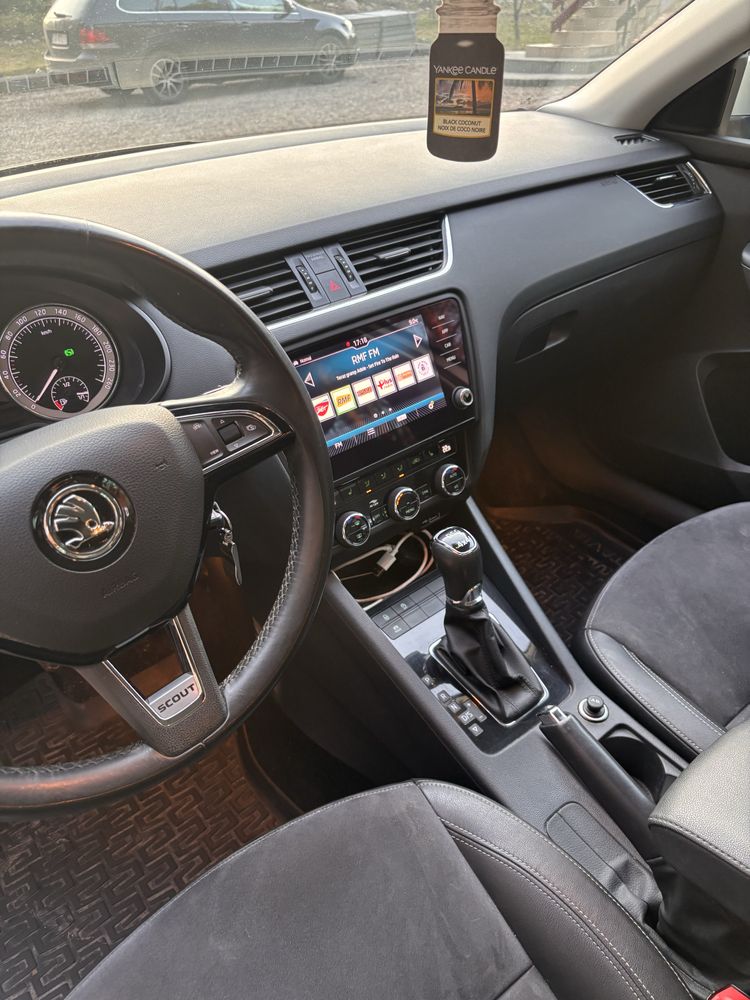 Skoda Octavia Kombi 2.0 TDI 4x4 DSG Scout