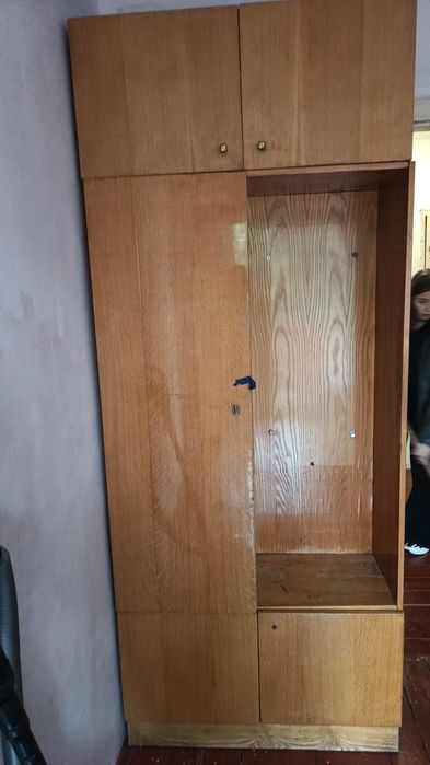 Продам шафу в прихожу
