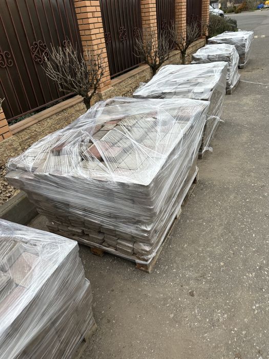 Продаю вживану тротуарну плитку “Старе Місто” вживану