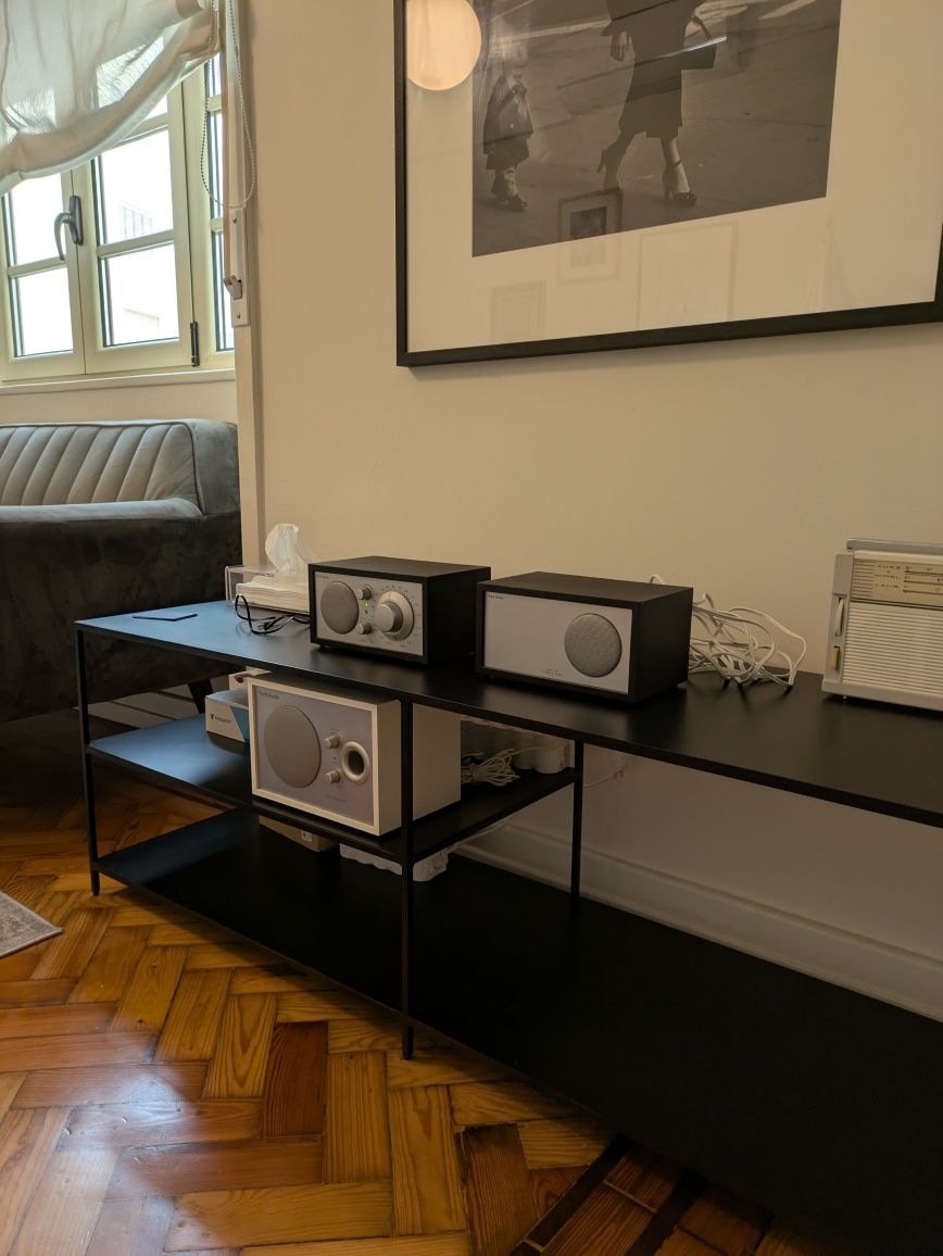 Tivoli Audio Modelo 2, com subwoofer