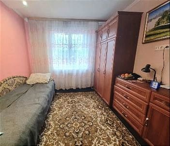 Трикімнатна квартира з ремонтом. Центр Ірпеня!