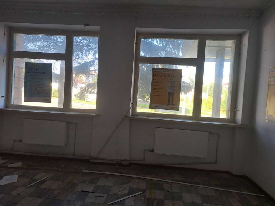 Центр, 1 пов, окремий вхід, 138.4м2, вул. Миру,36