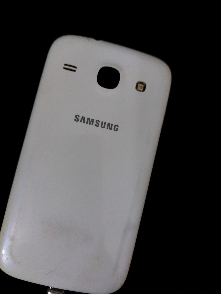 Телефон Samsung Galaxy Duos