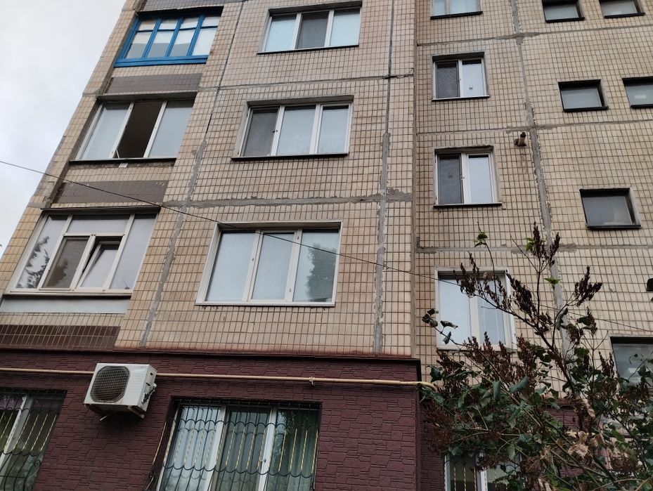 3-я   3/9 Автономка Аваль банк Возле АТБ, напротив  ост.Молодежная