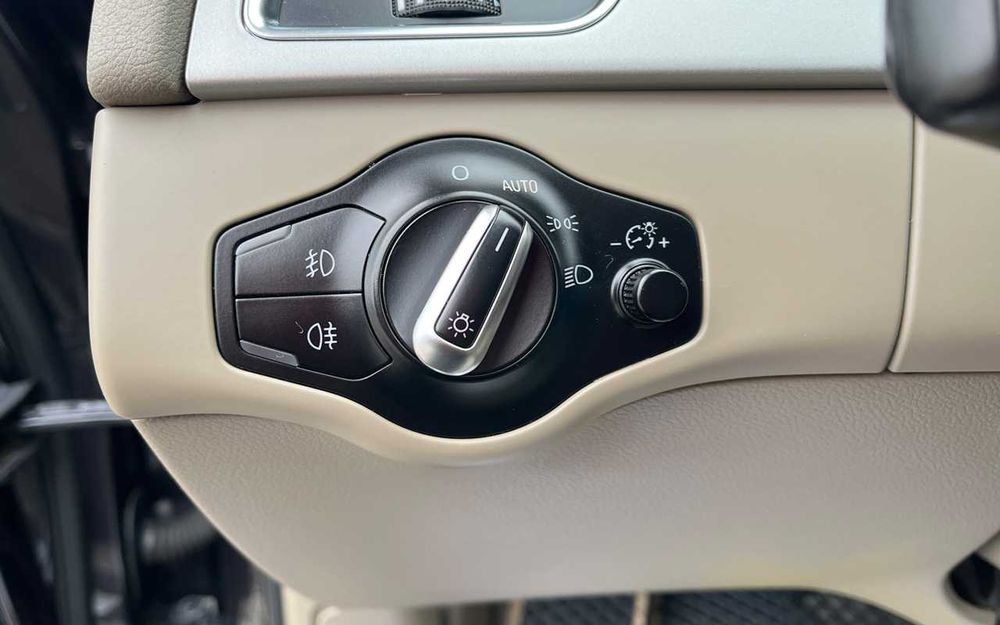 Audi A4  2010 рік