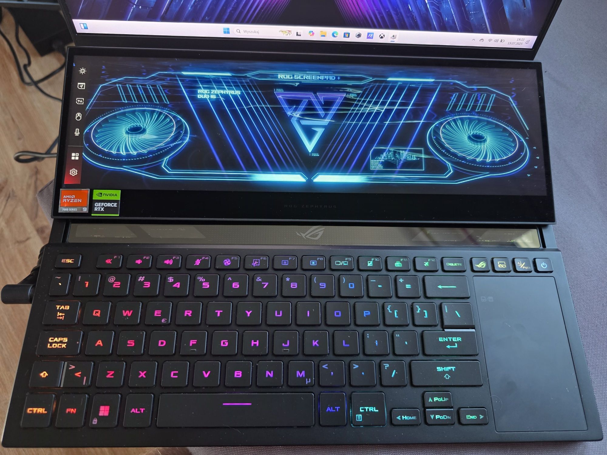 Asus rog zephyrus duo 16 , Ryzen 9 , rtx 4080
