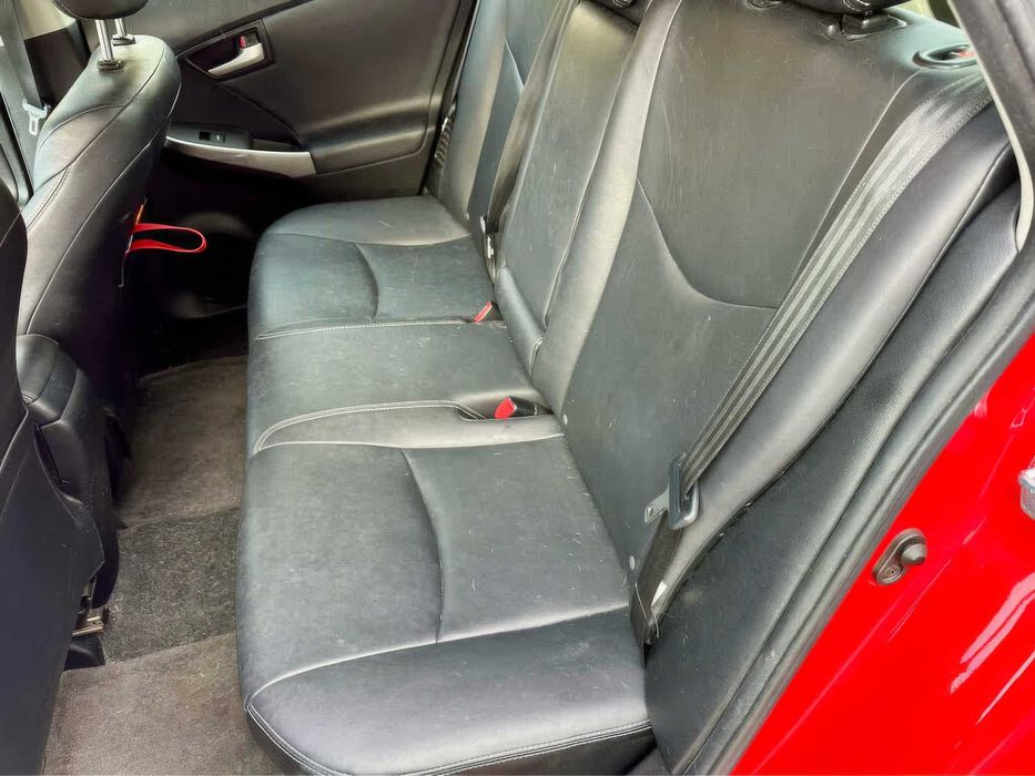 Toyota Prius      2015