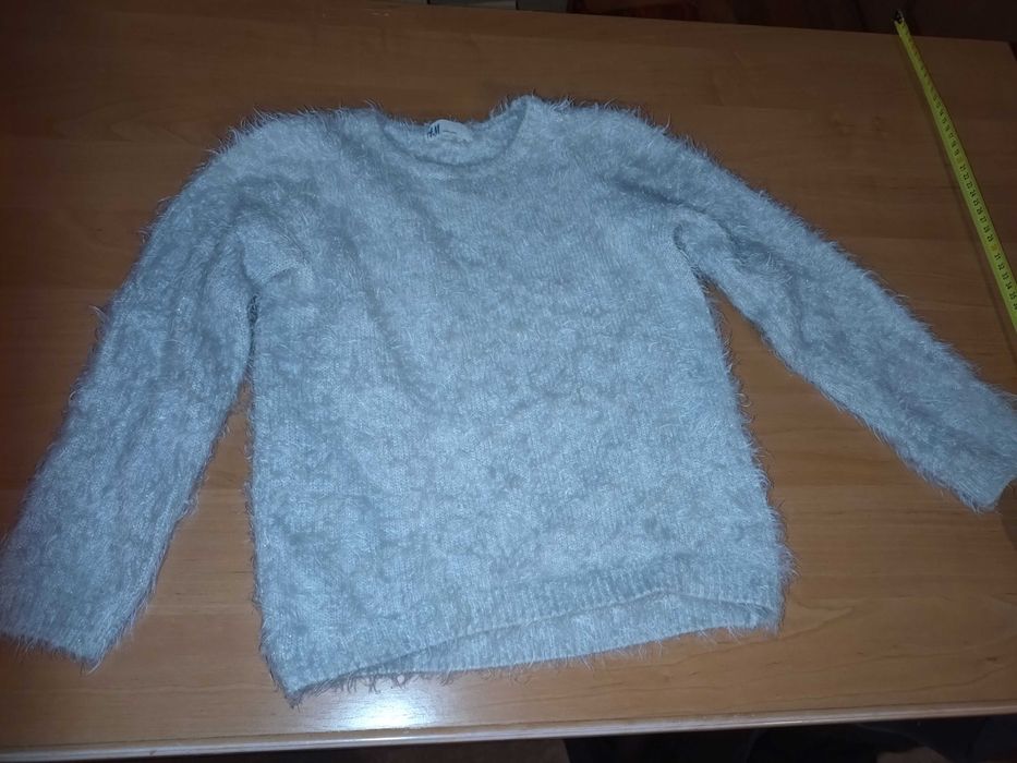 Szary sweterek 128 H&M