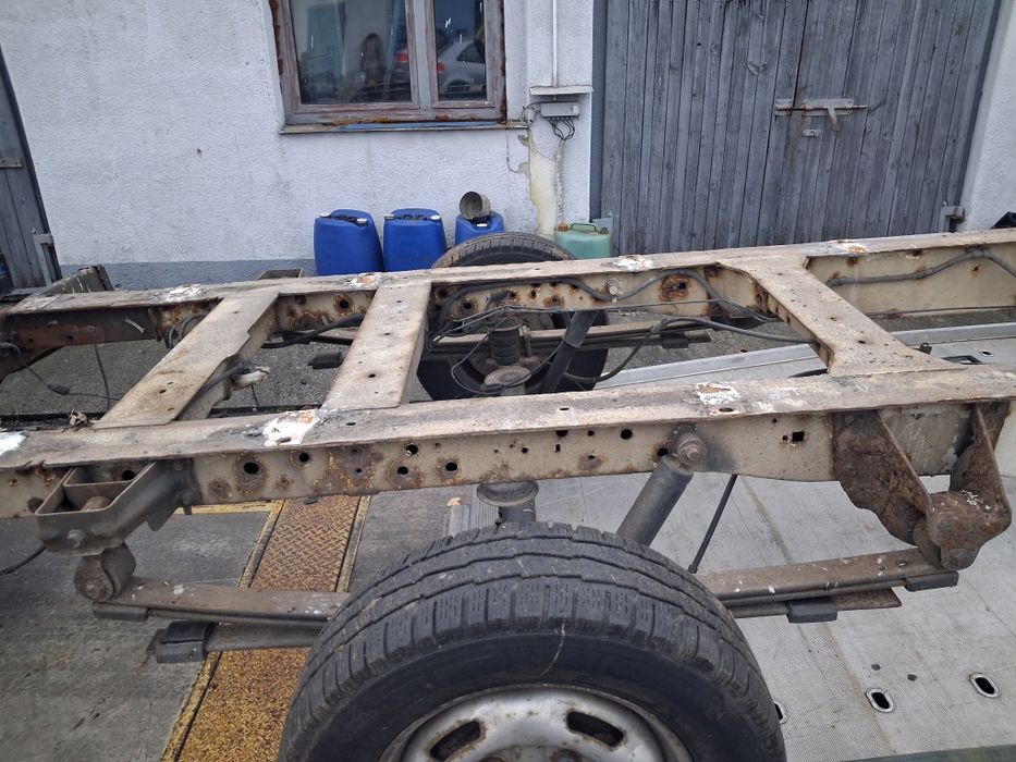 Oś przyczepka ford transit