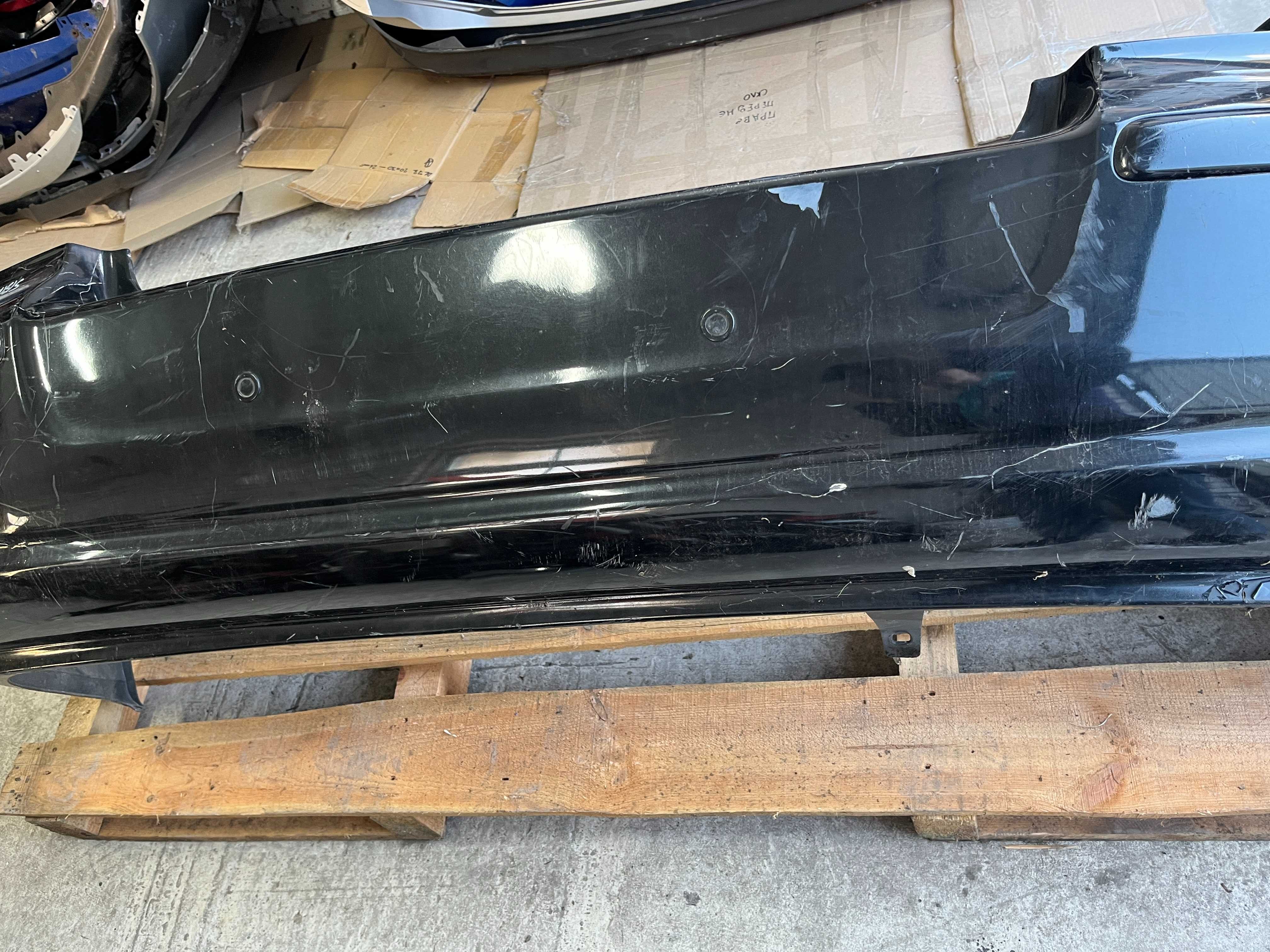 Задній бампер Toyota Avensis T25 седан 2003-2008 5215905090