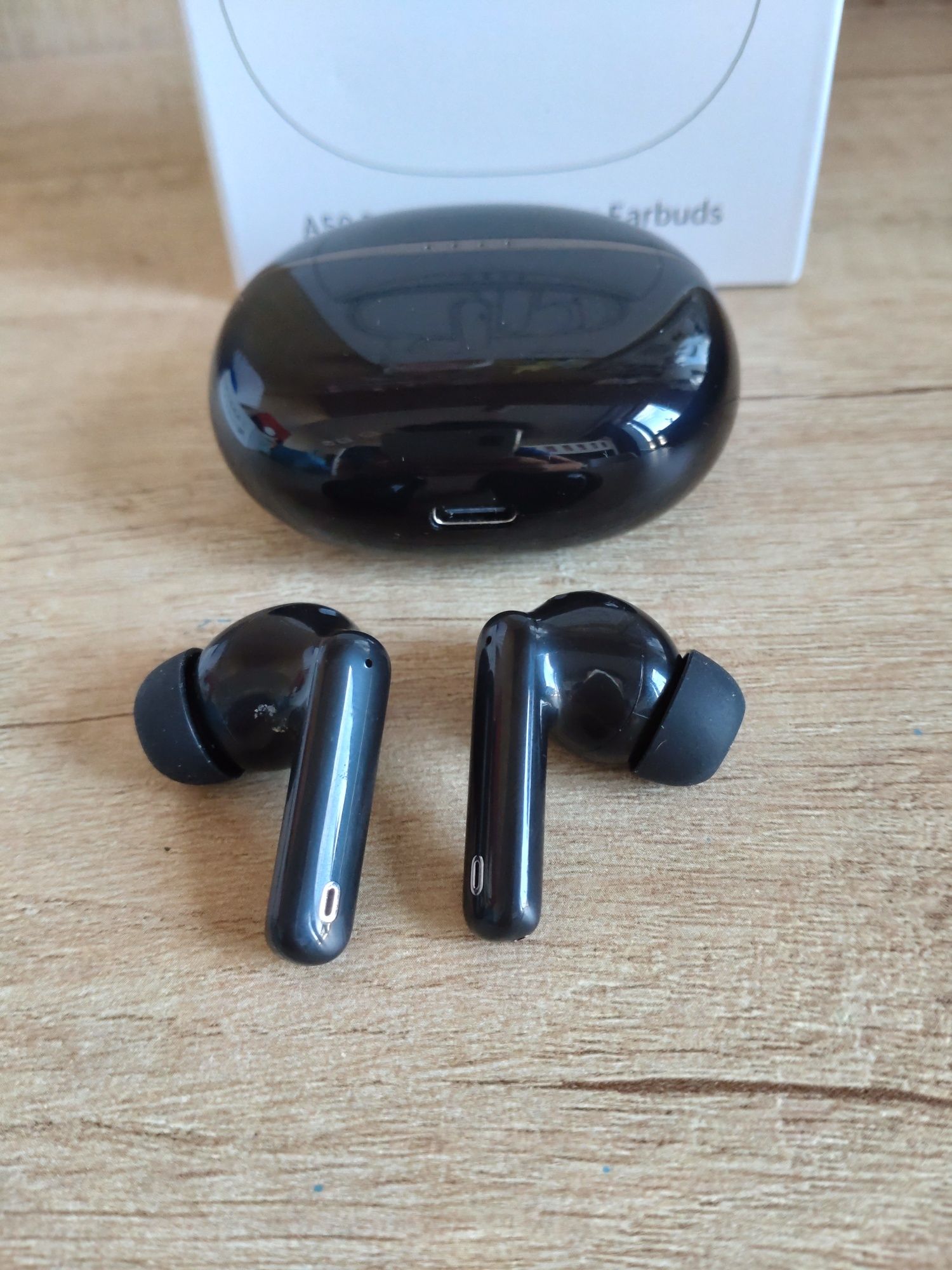 Bezprzewodowe słuchawki douszne Bluetooth z etui