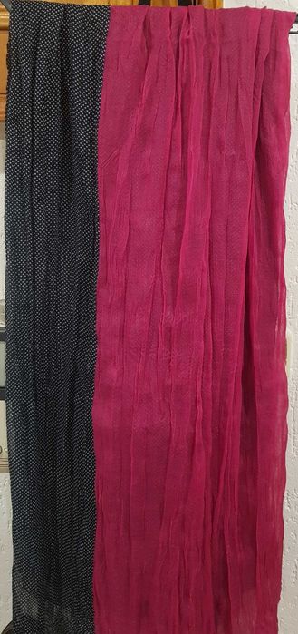 Echarpe rosa velho e preta