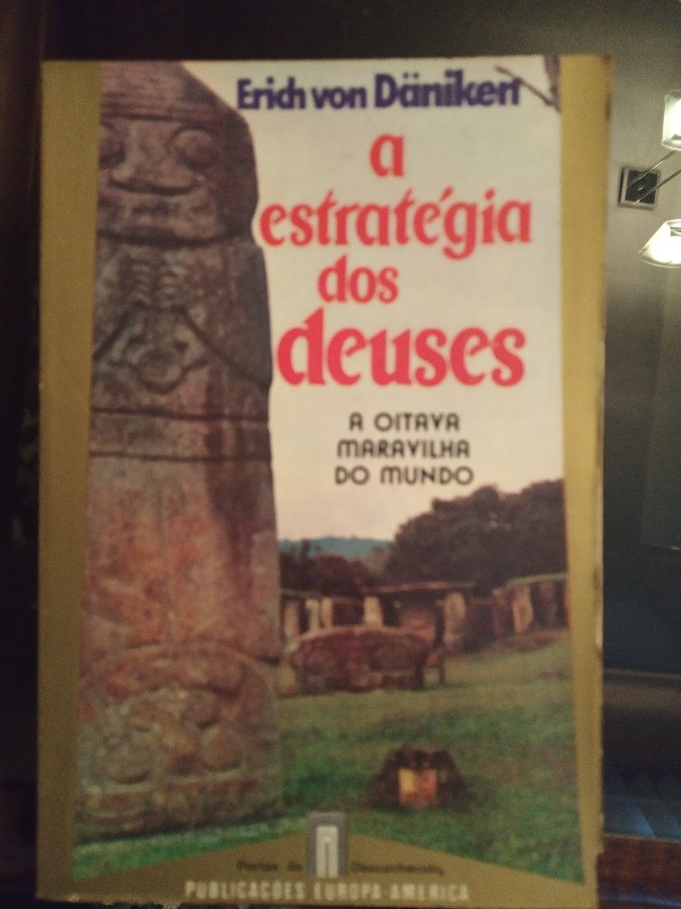 44 livros da coleção Portas do desconhecido da editora Europa-America