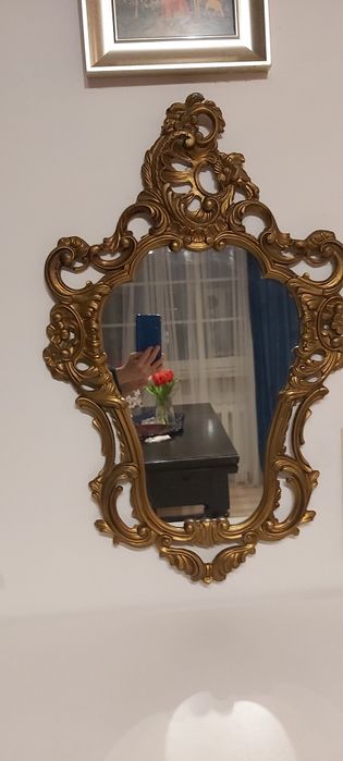 Piękne lustro  wiszące