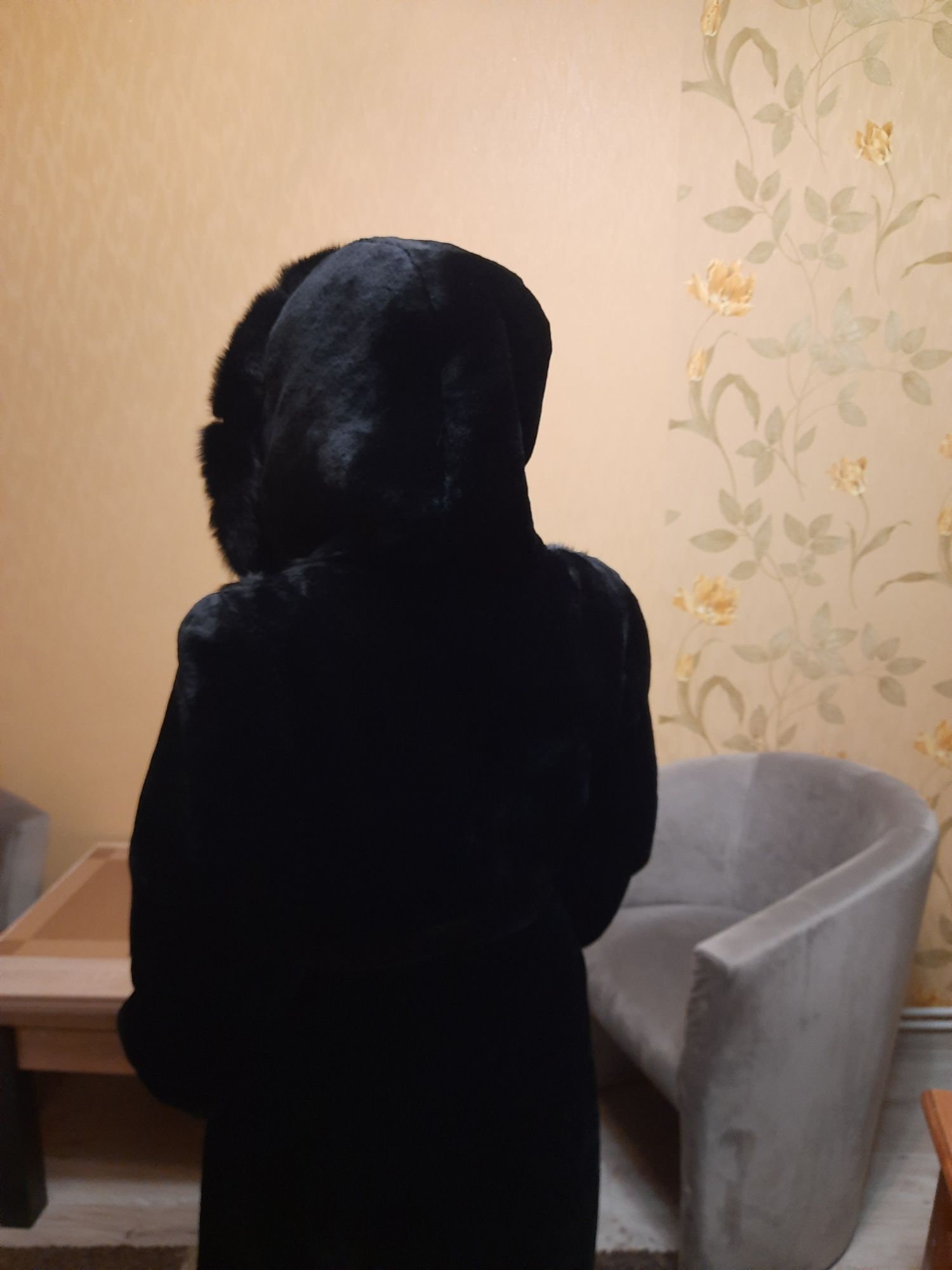 Шуба мутон капюшон