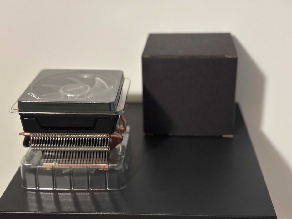 Chłodzenie AMD Wraith Prism RGB – oryginalny cooler Ryzen 7 / Ryzen 9