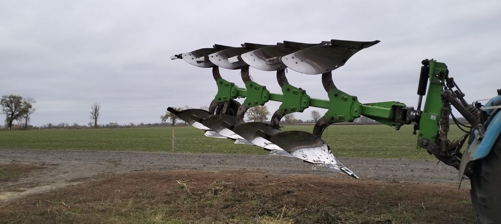 Плуг обертовий Bomet 3+1  в гарному робочому стані