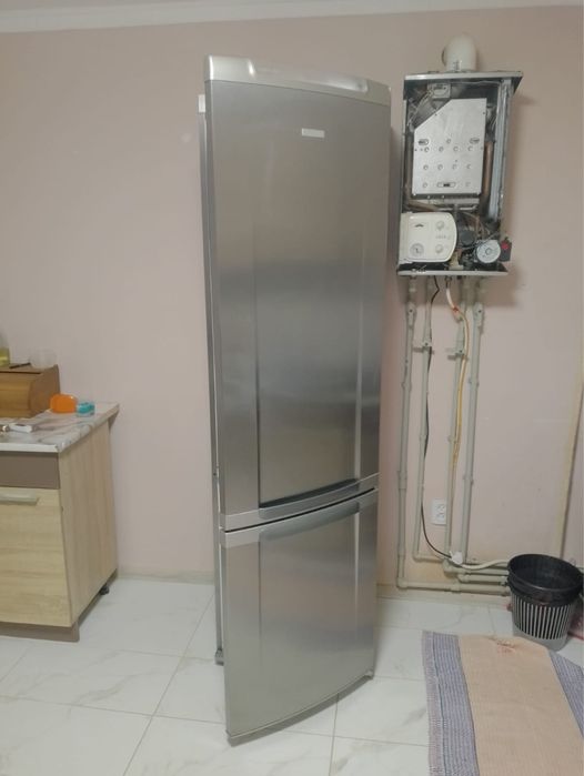 Продається холодильник