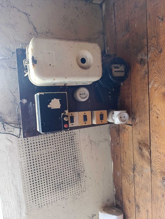 Гараж кірпічний під охороною