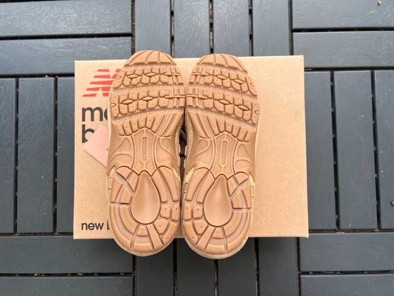 Buty meskie Mokasyny New_Balance_x_Miu_Miu_530_brązowy R.41