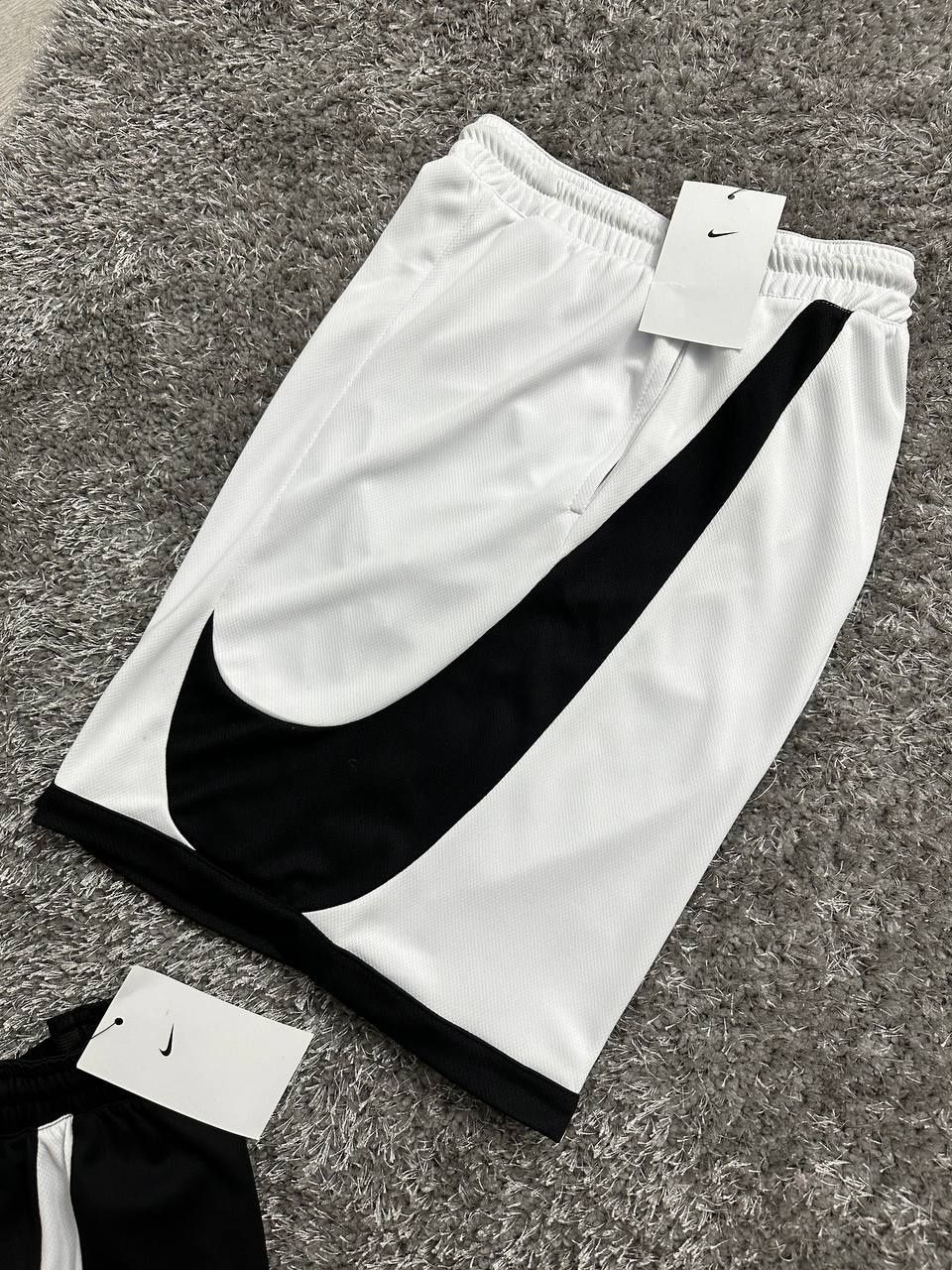 Шорти Nike Big Swoosh